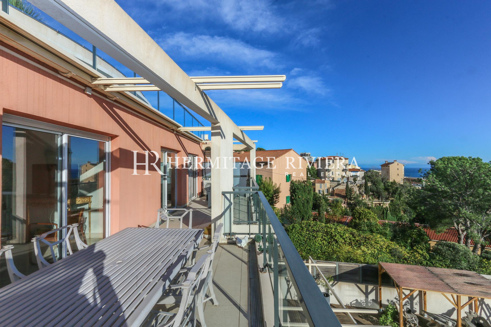 Bel appartement avec vue sur Monaco (image 3)