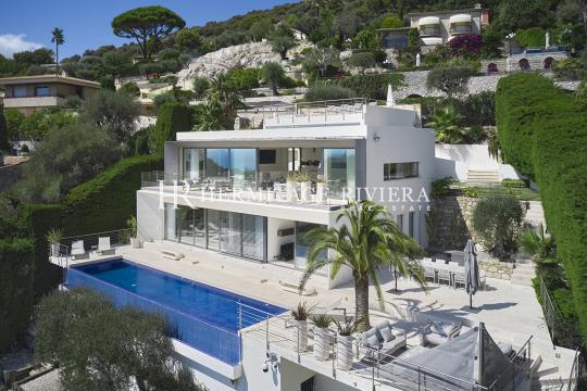 Villa contemporaine avec vue panoramique 