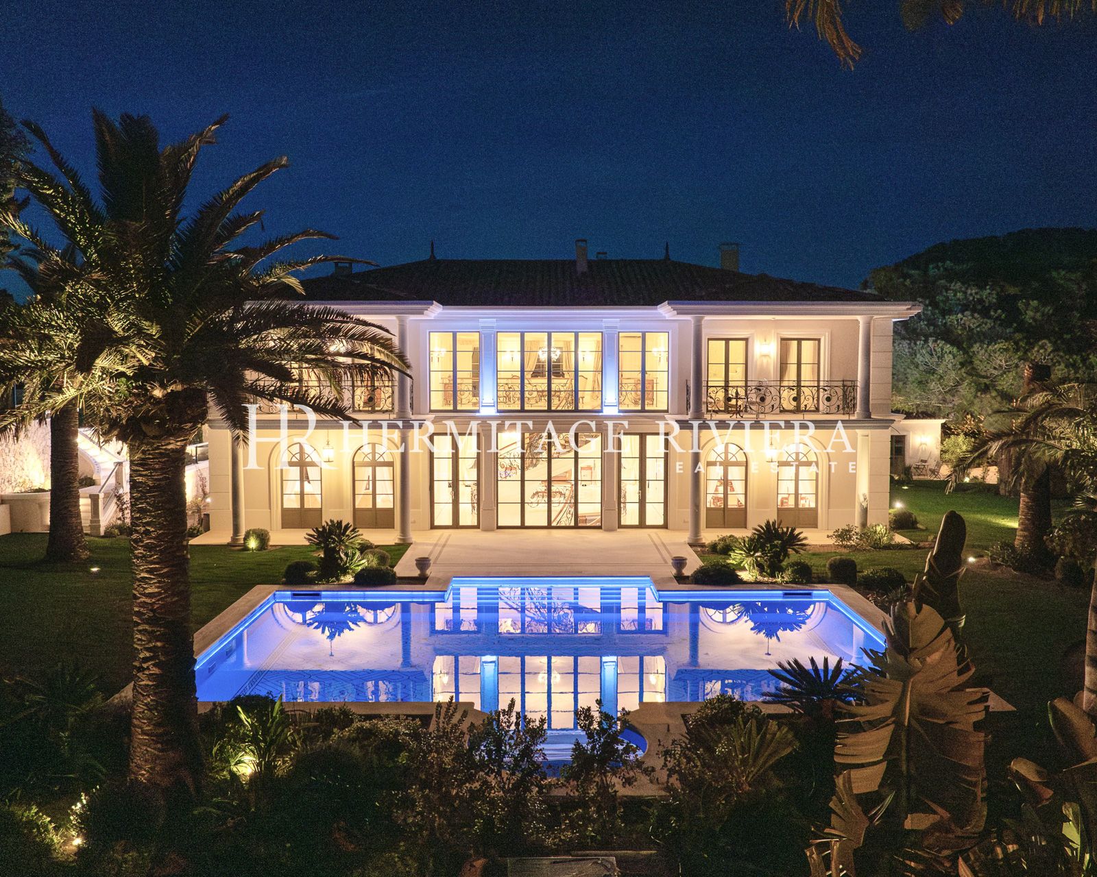 Palais magnifique – Vue mer – Court de tennis – Piscine (image 2)