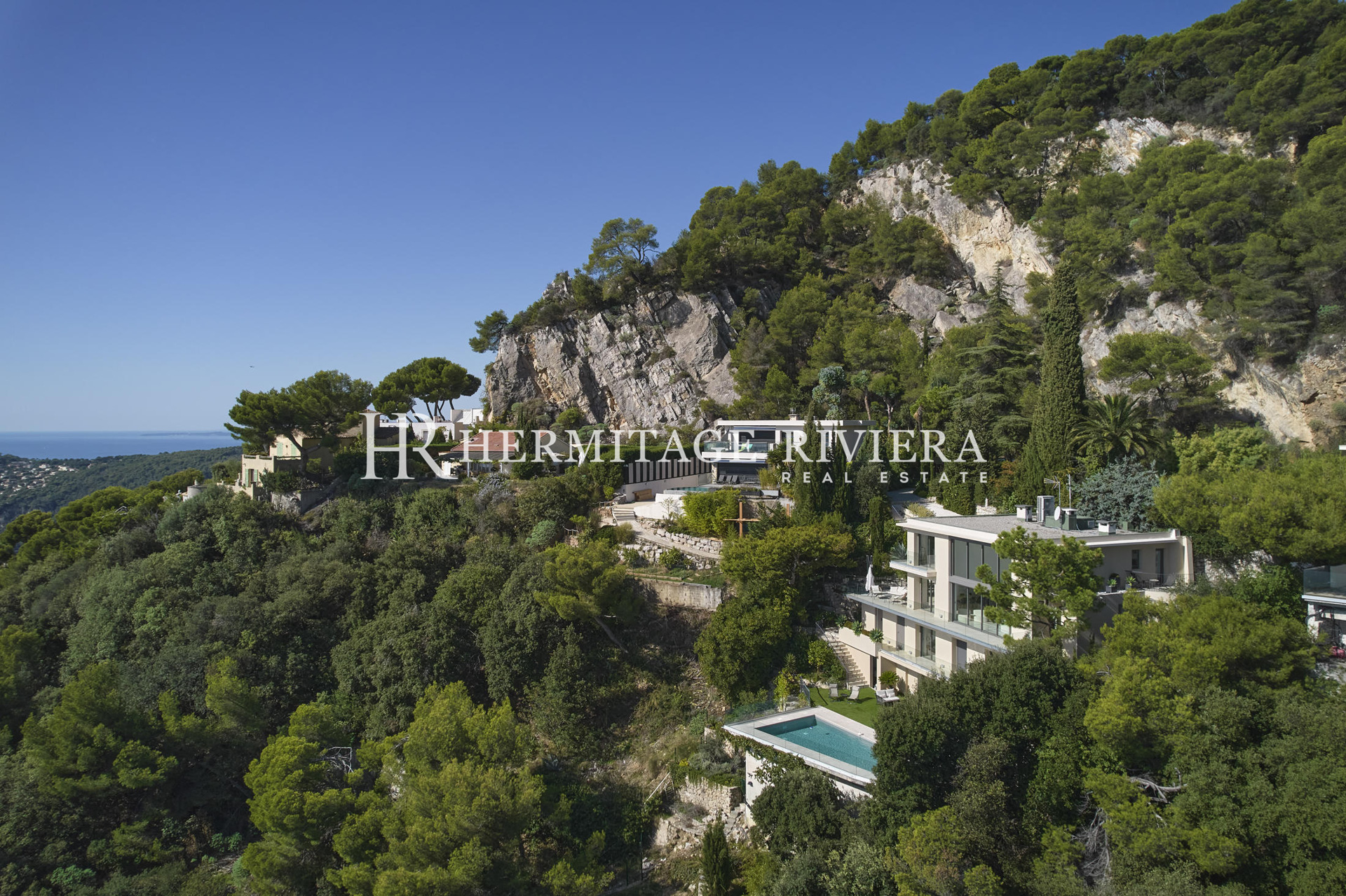 Villa moderne avec fantastique vue mer (image 3)