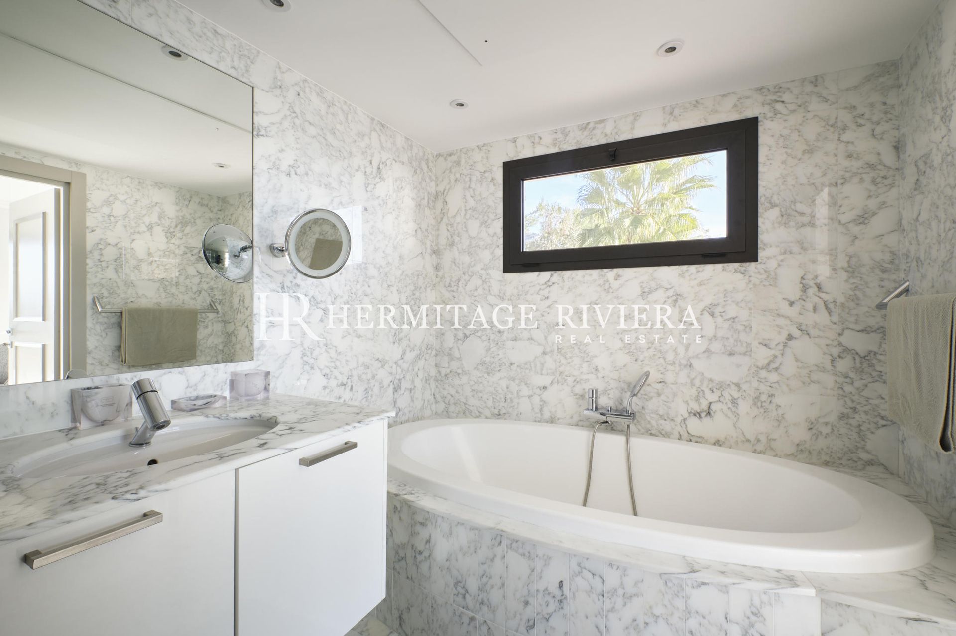 Villa moderne dans domaine sécurisé près de Monaco (image 25)
