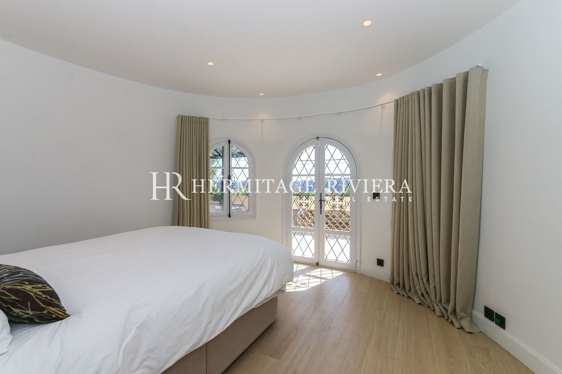 Élégante villa avec vue imprenable  (image 29)