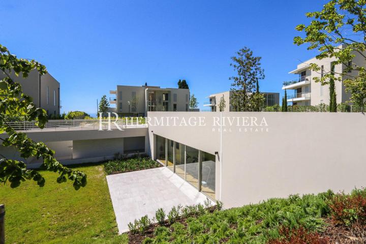Penthouse dans une résidence de luxe sur les collines de Nice (image 25)
