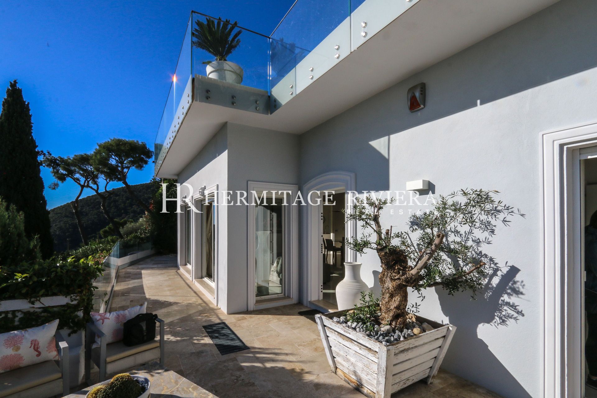 Maison contemporaine - Vue mer - Piscine - Garage (image 7)