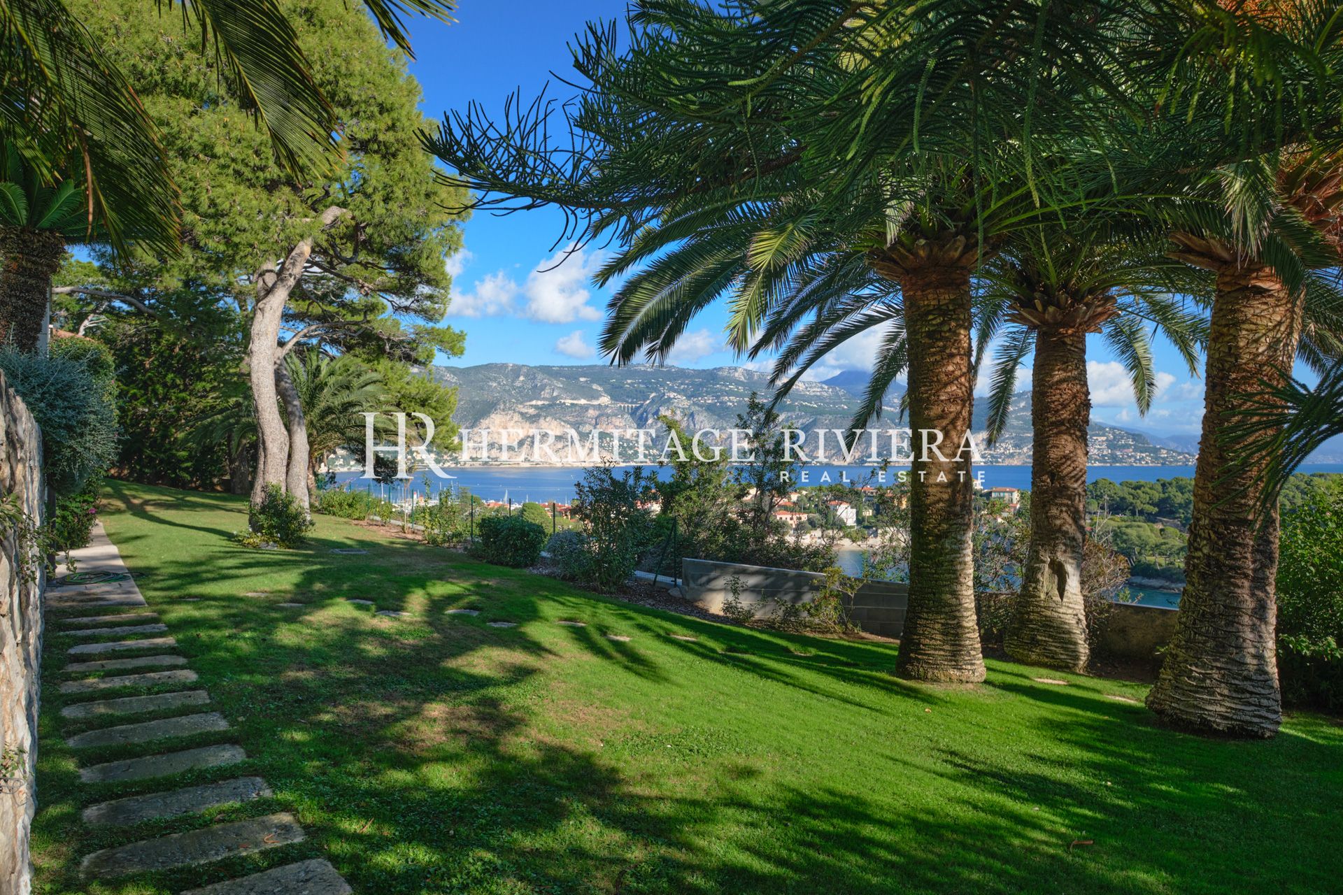 Magnifique propriété en front de mer - Vue mer - Piscine - Maison d'invités (image 9)