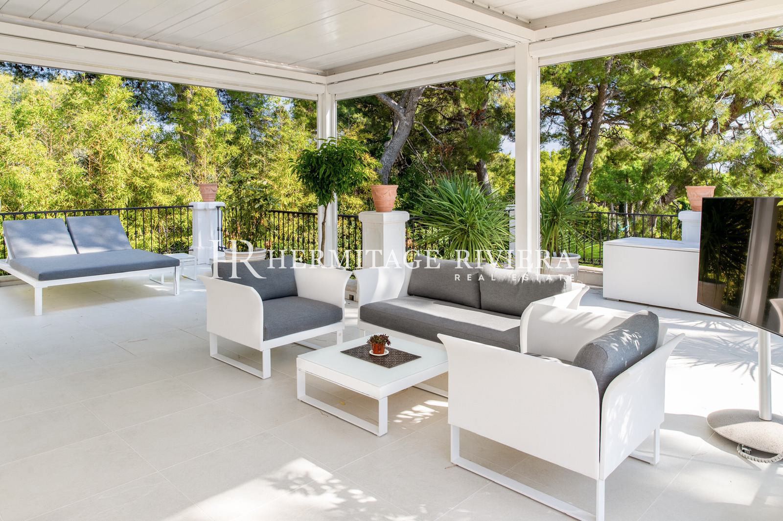À proximité du Grand Hôtel Cap-Ferrat - Piscine - Jardin plat (image 9)