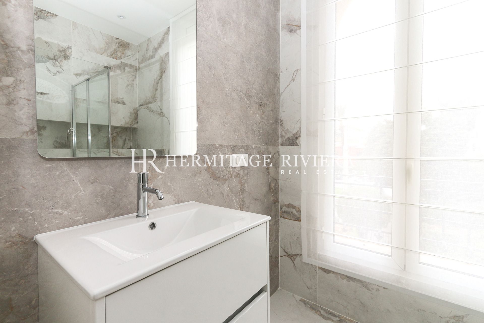 Rénové - Domaine privé - Jardin plat - Proche Port (image 23)