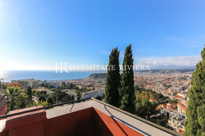 Appartement vue mer et port avec toit terrasse