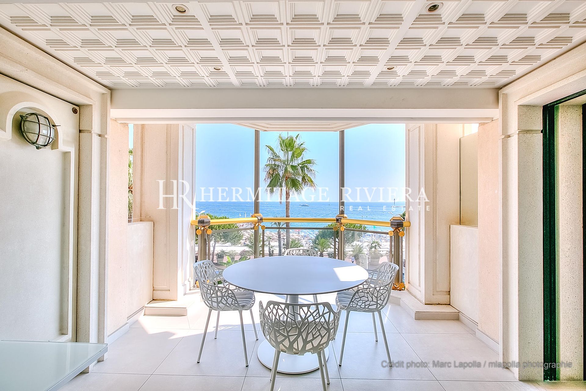  4 pièces - Résidence Relais de la Reine - Terrace - Vue mer (image 3)