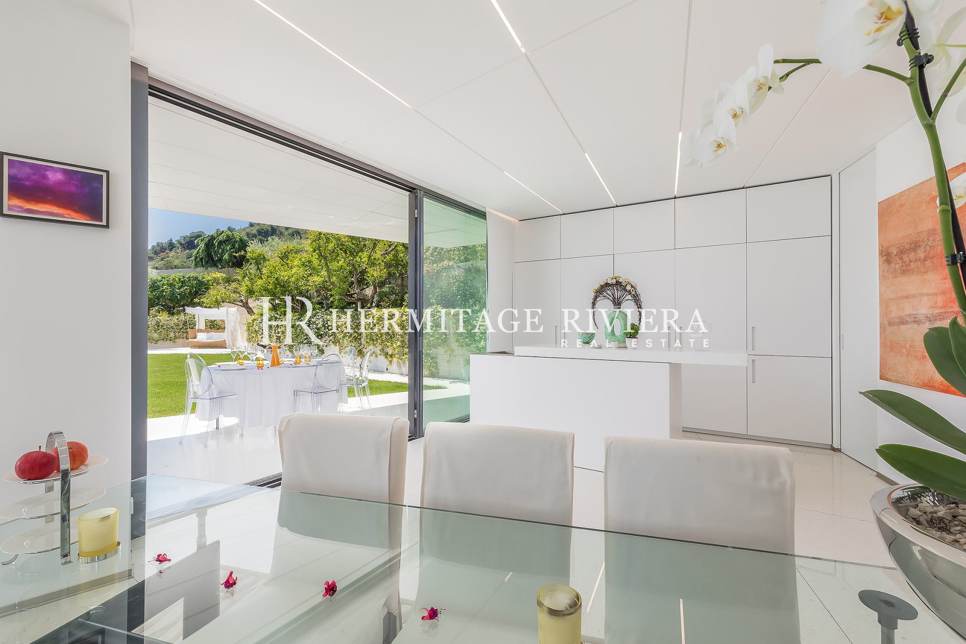 Exceptionnelle propriété contemporaine avec vue imprenable (image 4)