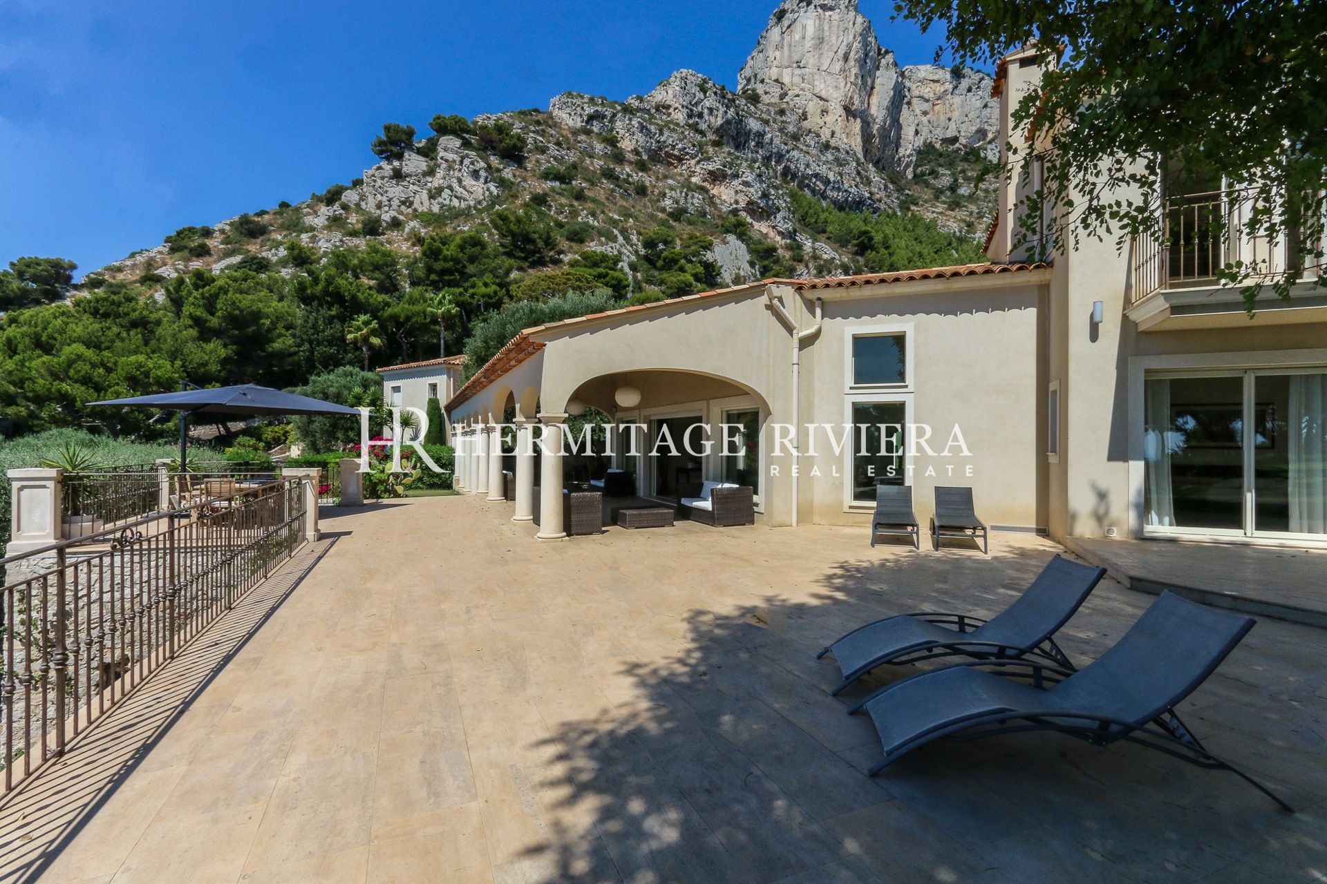 Propriété avec vue Monaco - Vue mer - Piscine - Jardin plat (image 26)