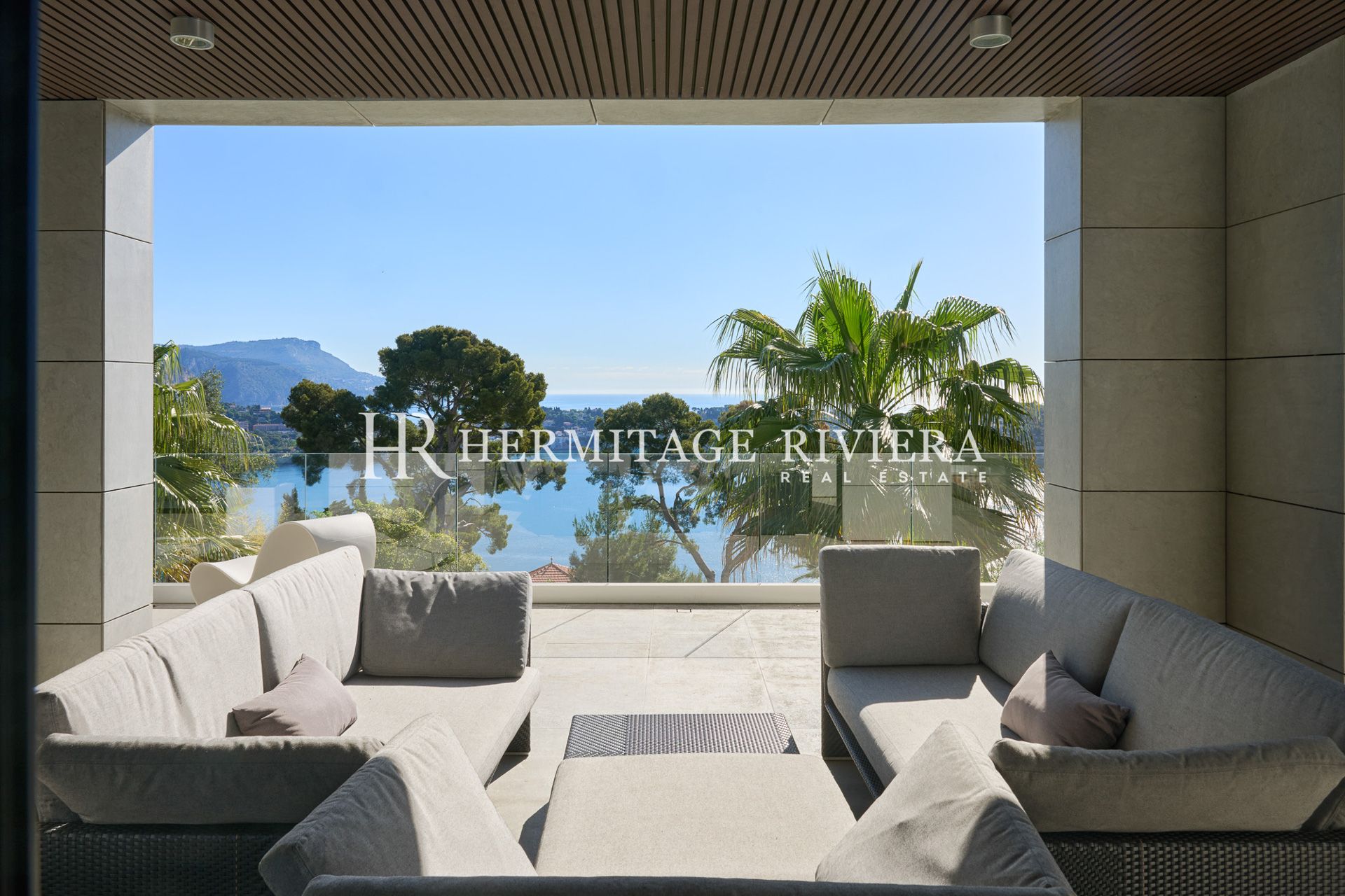 Villa d'exception à l’architecture contemporaine vue panoramique sur la rade de Villefranche  (image 7)