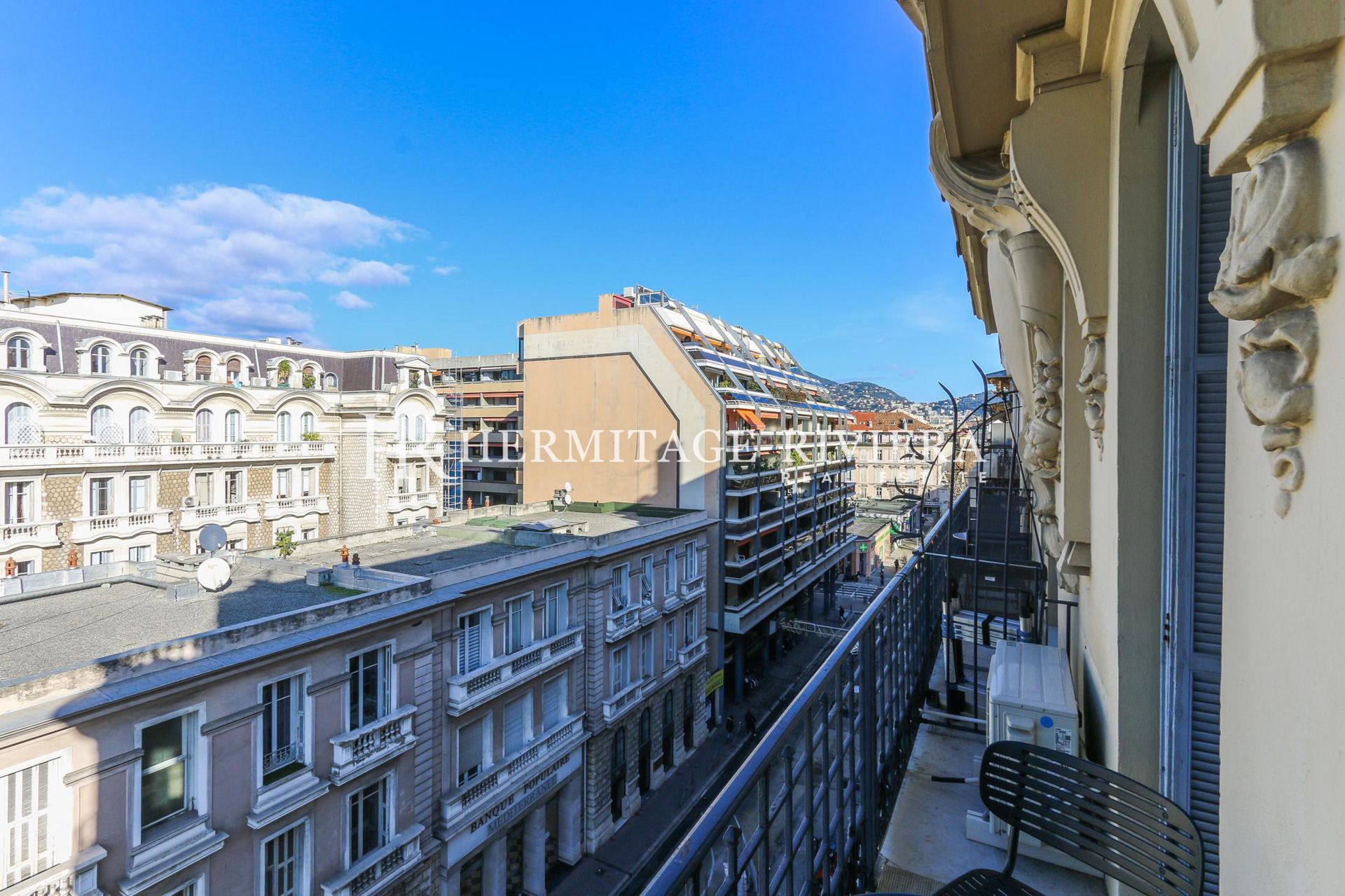 3 Pièces - Rénové - À deux pas des plages - Centre-ville (image 9)