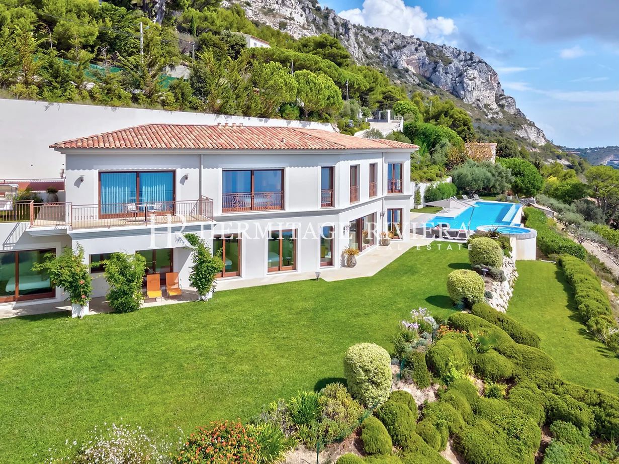 Surplombant le médiéval village - Vue mer - Piscine (image 29)
