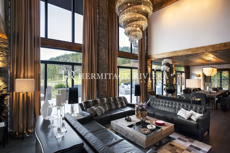 Chalet de luxe aux pieds des pistes 