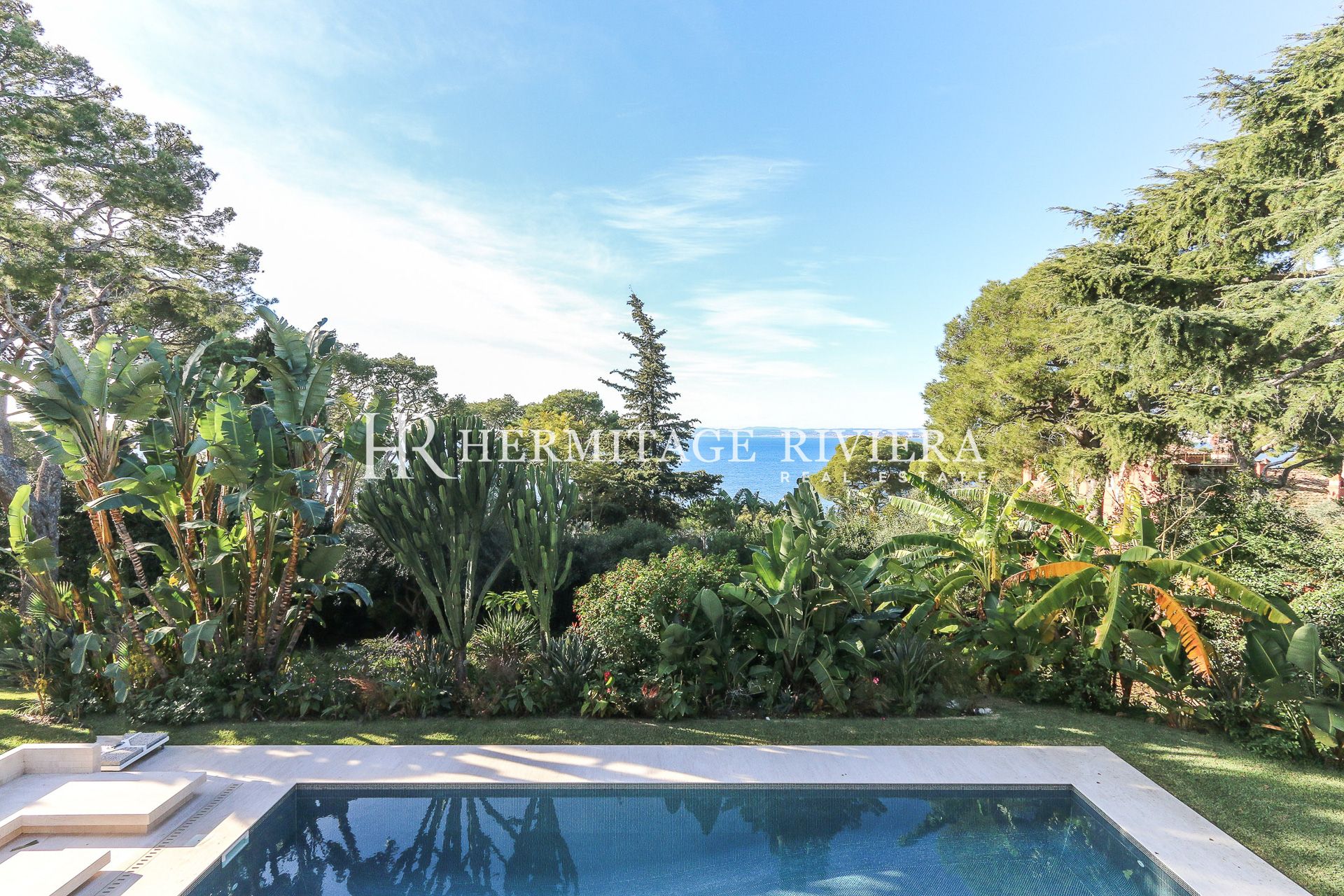 Propriété moderne - Proche Grand Hôtel - Vue mer - Piscine (image 2)