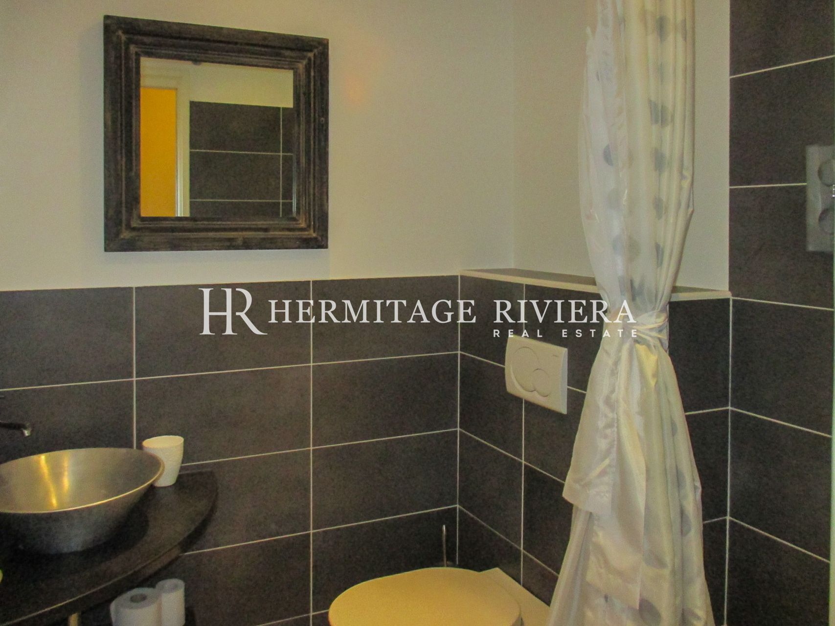 Appartement de 4 pieces avec jardin privatif  (image 15)