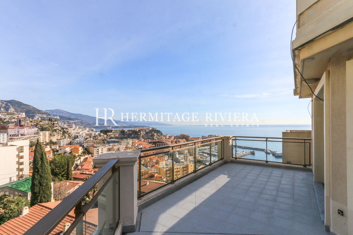 À rénover - 2 Pièces - Vue sur Monaco - Terrasse spacieuse  (image 2)
