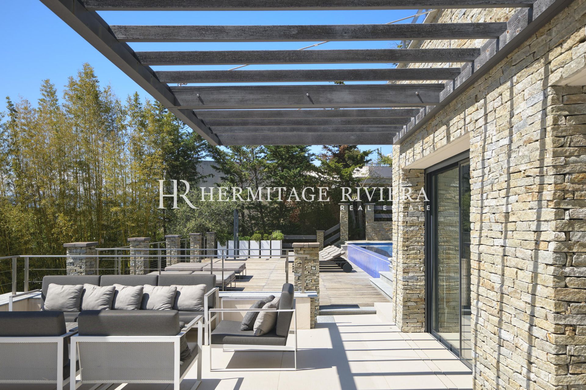 Propriété moderne - Vue mer - Piscine (image 7)