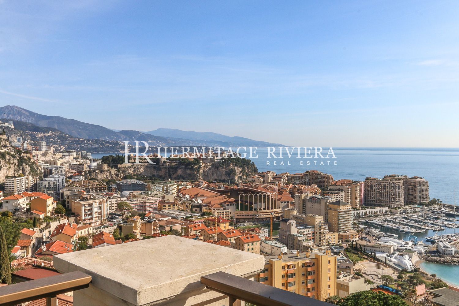À rénover - 2 Pièces - Vue sur Monaco - Terrasse spacieuse  (image 1)