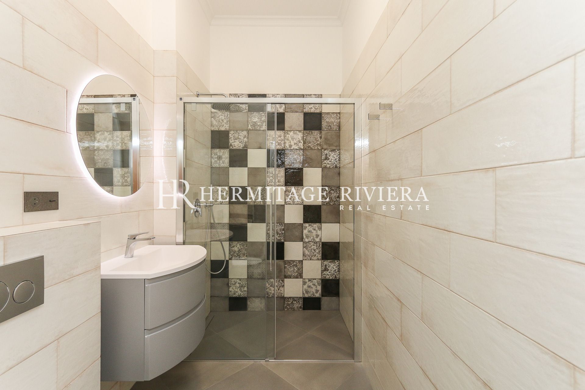 Deux somptueux appartements rénovés - Cours Saleya (image 17)