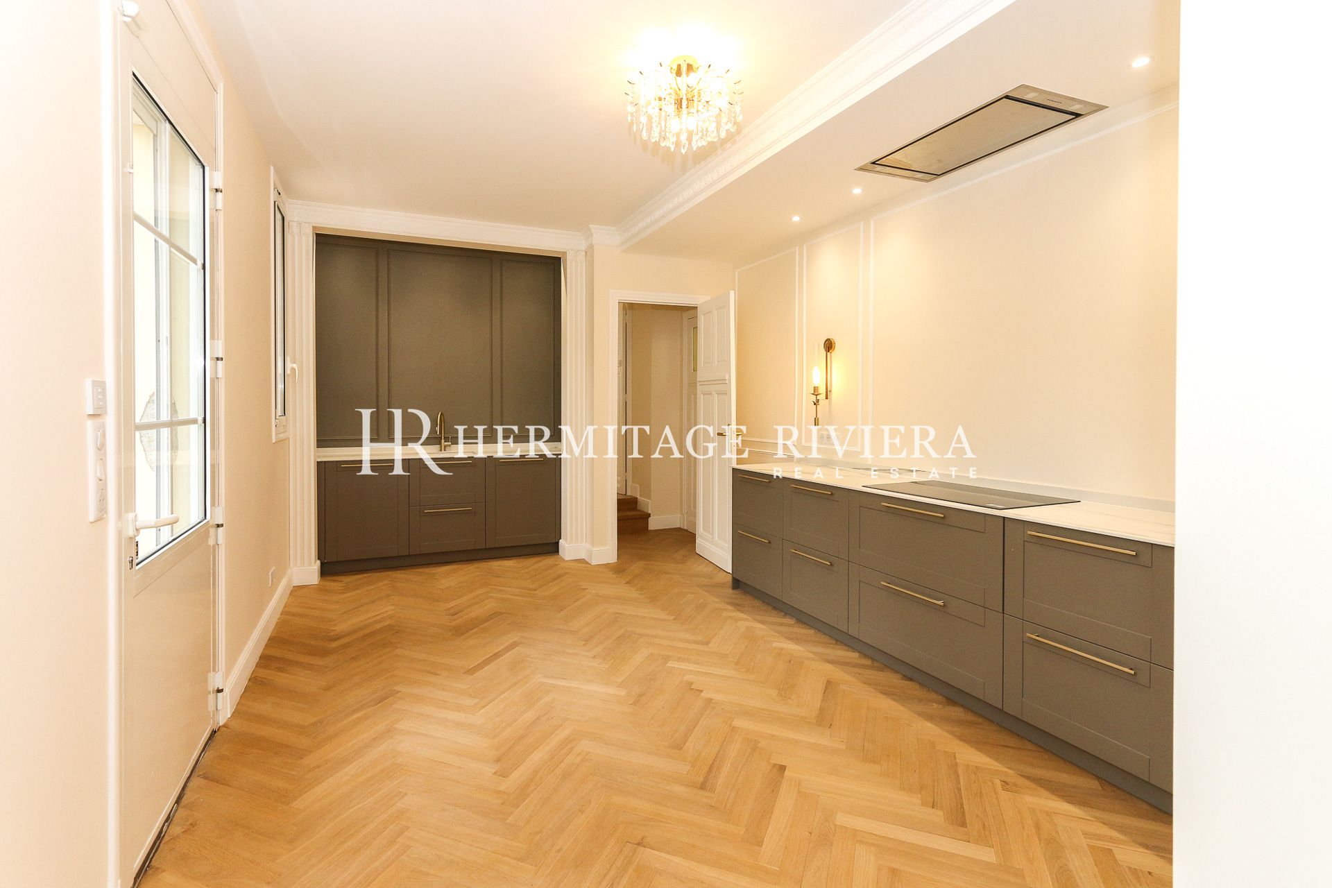 Rénové - Domaine privé - Jardin plat - Proche Port (image 12)