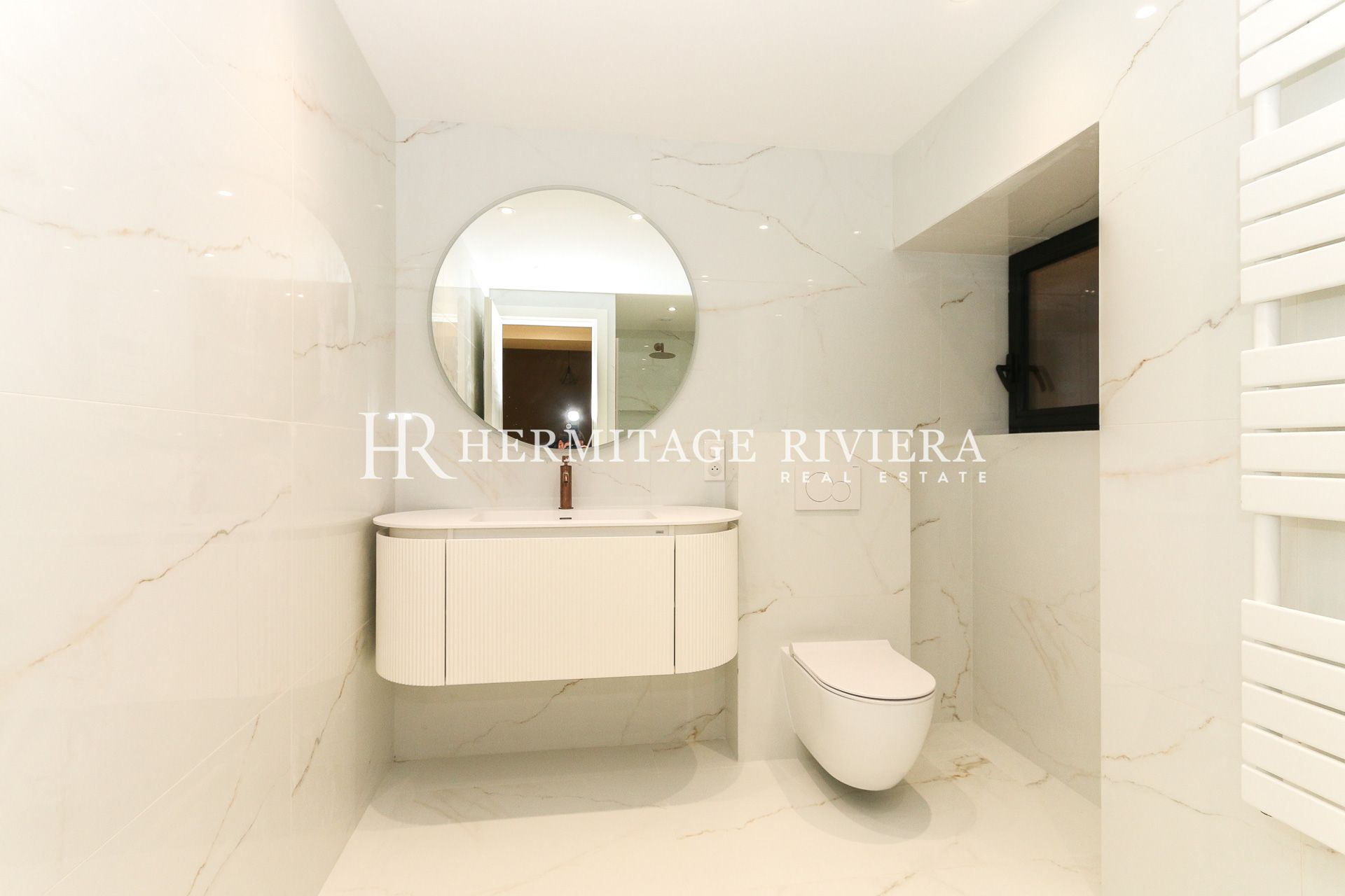 Rénové - Domaine privé - Jardin plat - Proche Port (image 34)