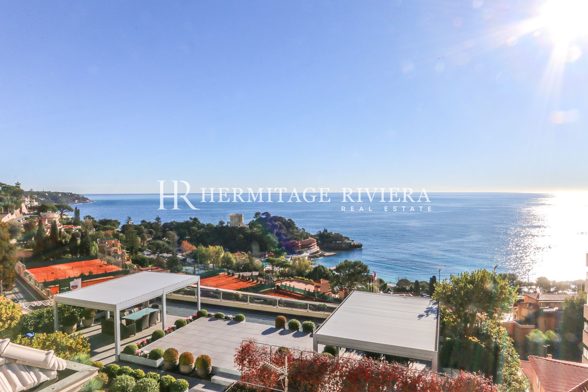 5 Pièces - Triplex - Vue mer - Terrasse - Frontière avec Monaco (image 2)