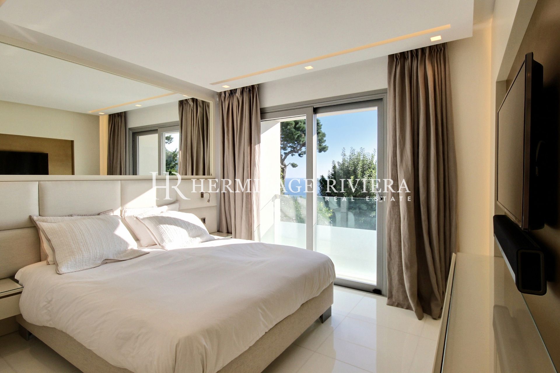 Villa moderne avec vue mer (image 23)