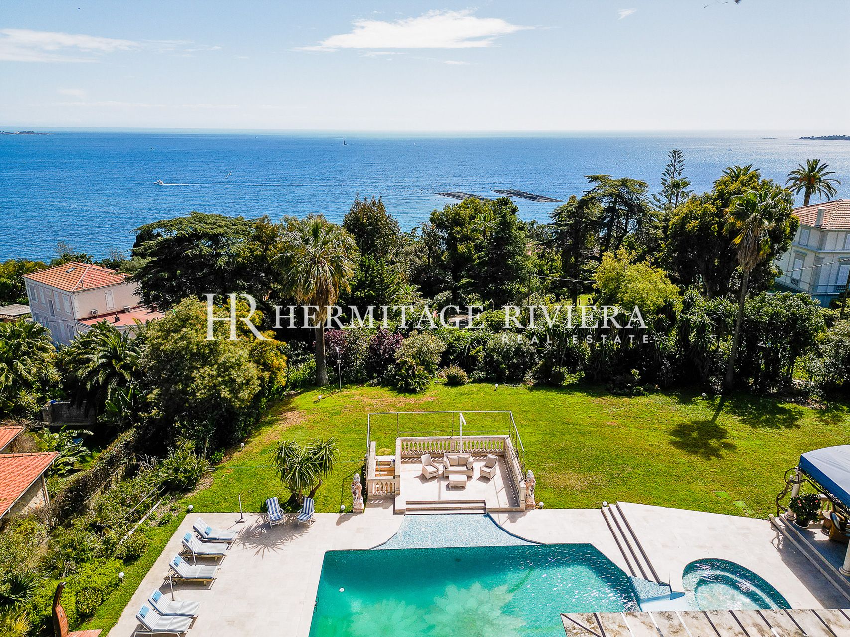 Propriété d'exception - Terrain plat - Piscine - Vue mer  (image 4)