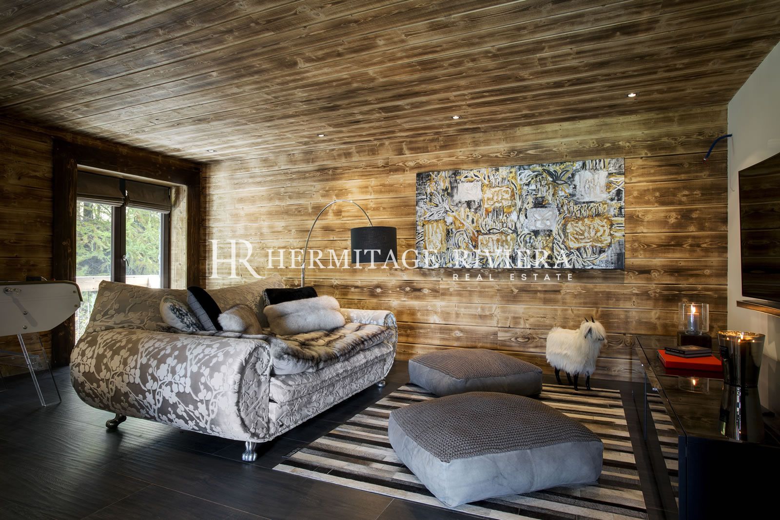 Chalet de luxe aux pieds des pistes  (image 11)