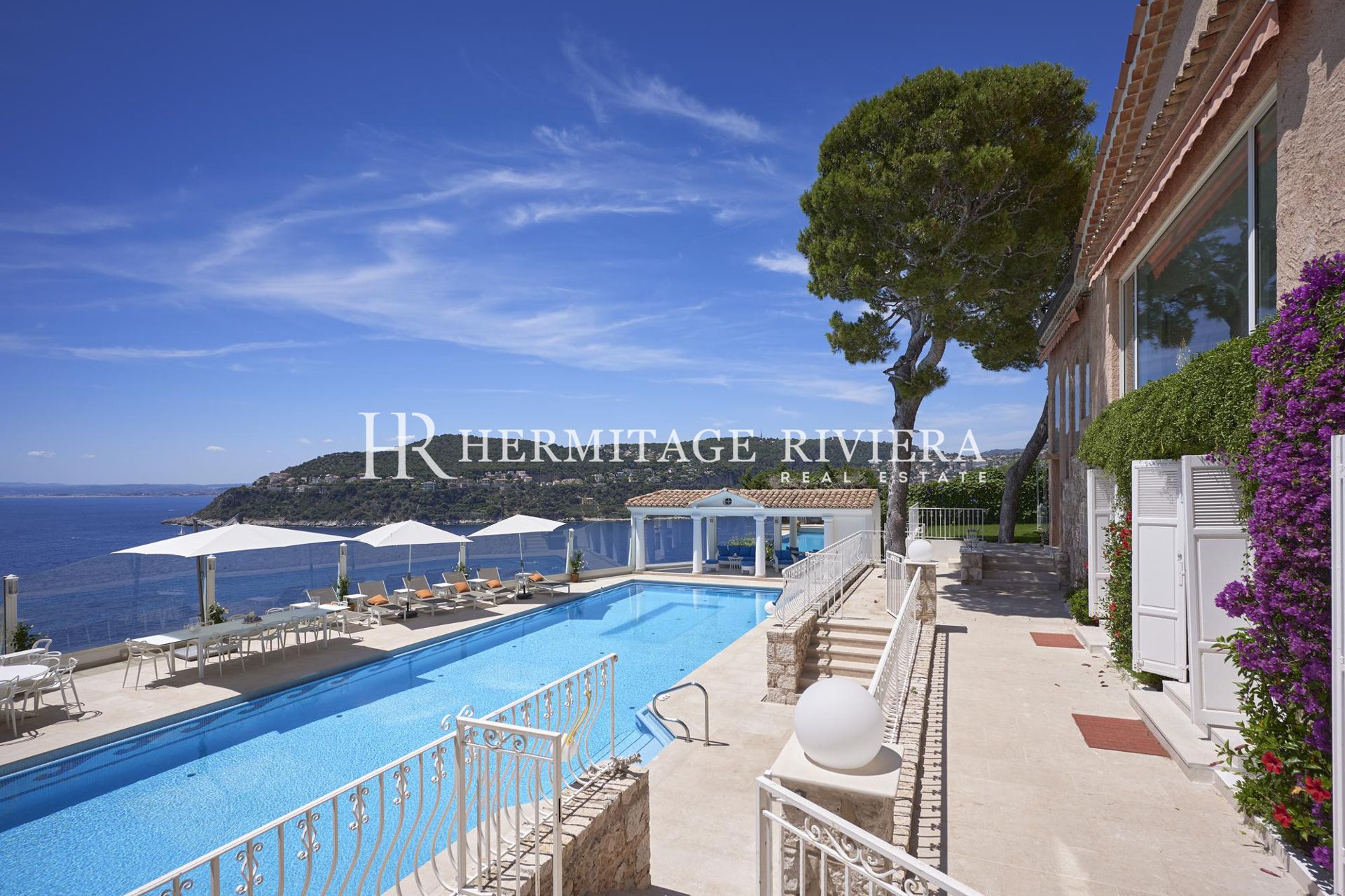 Propriété pieds dans l'eau - Vue mer - Piscine (image 6)
