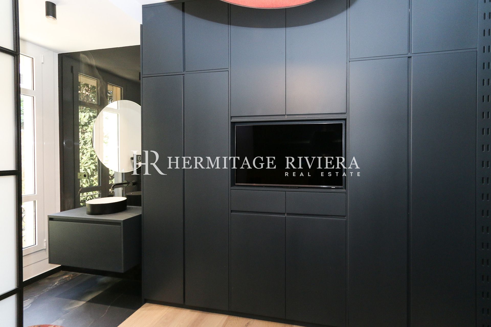 Appartement rénové - Résidence bourgeoise de standing (image 15)