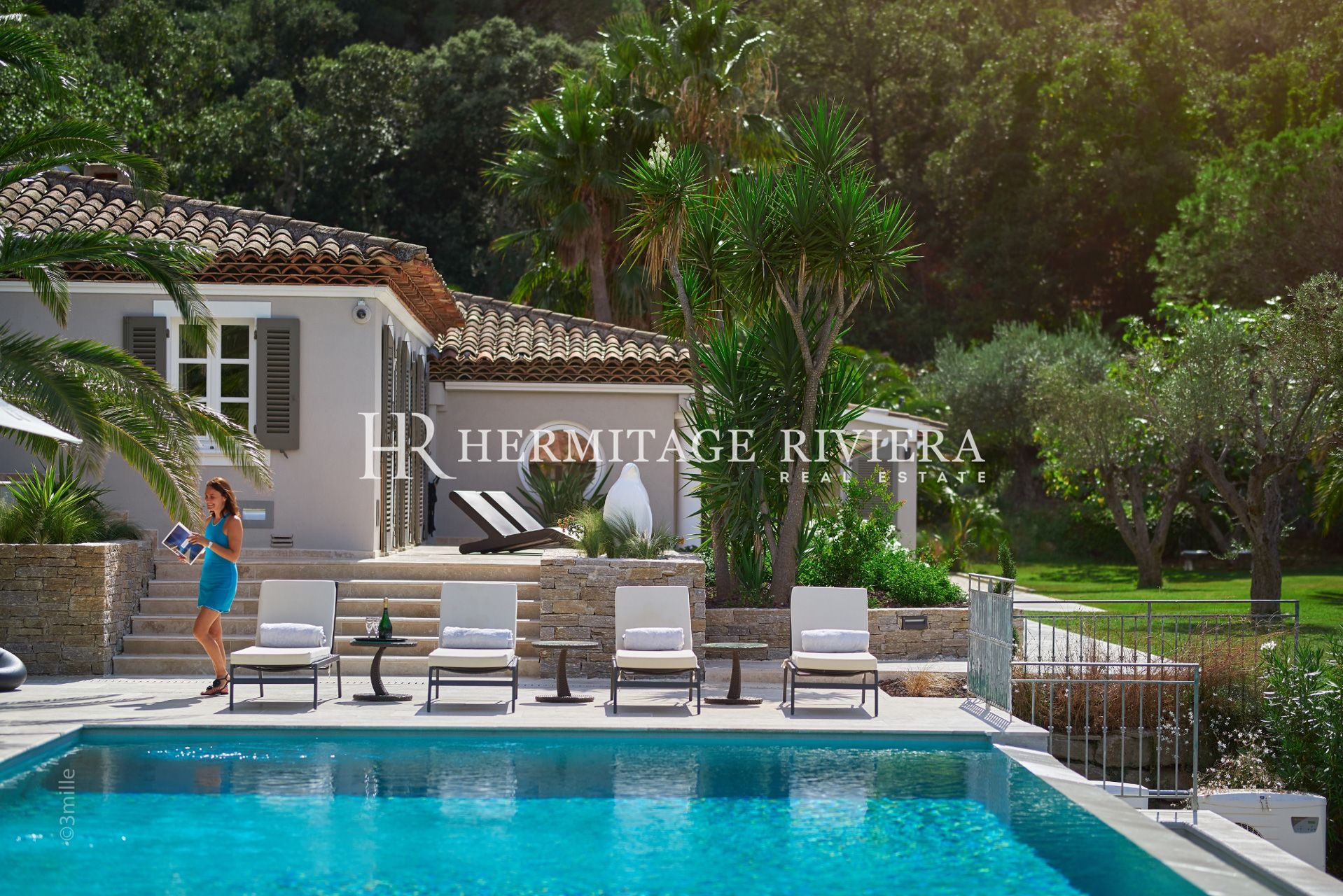 Propriete offrant - Vue mer exceptionnelle - Piscine (image 29)