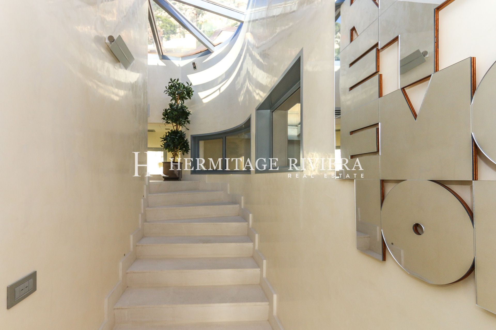 5 Pièces - Triplex - Vue mer - Terrasse - Frontière avec Monaco (image 12)