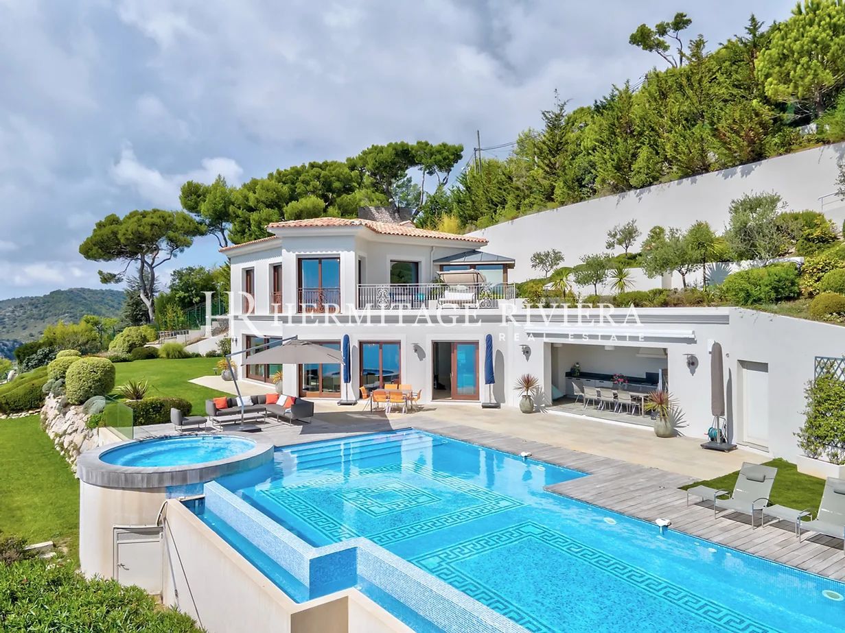 Surplombant le médiéval village - Vue mer - Piscine (image 27)