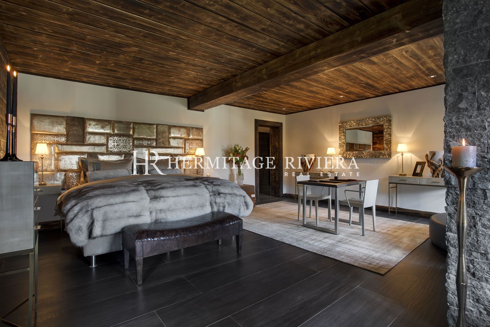 Chalet de luxe aux pieds des pistes  (image 18)